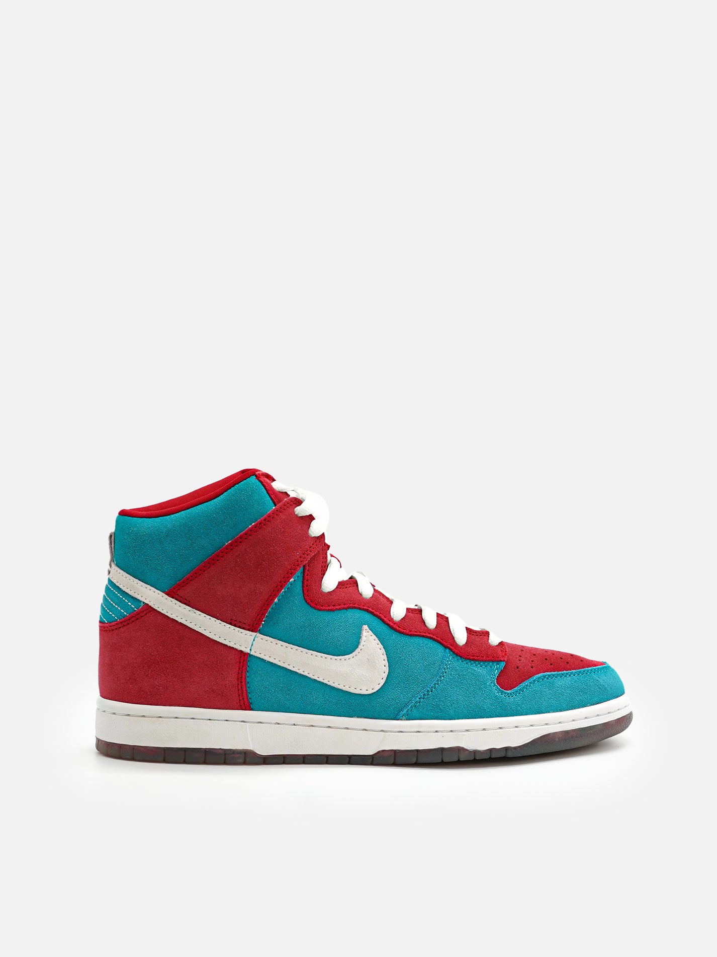 Nike SB Dunk High Bloody Gums