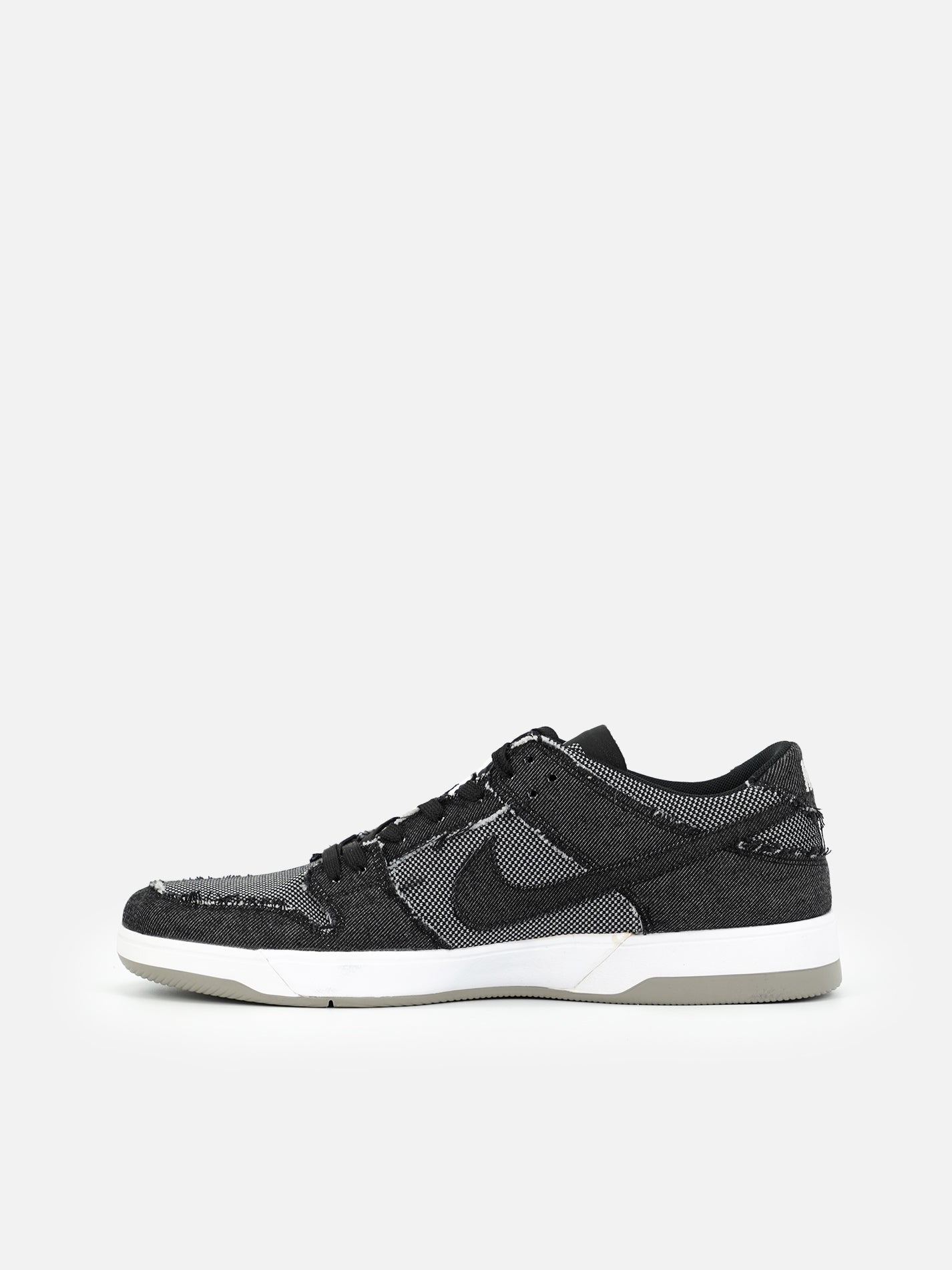Nike SB Dunk Low Elite Medicom Bearbrick Set F&F