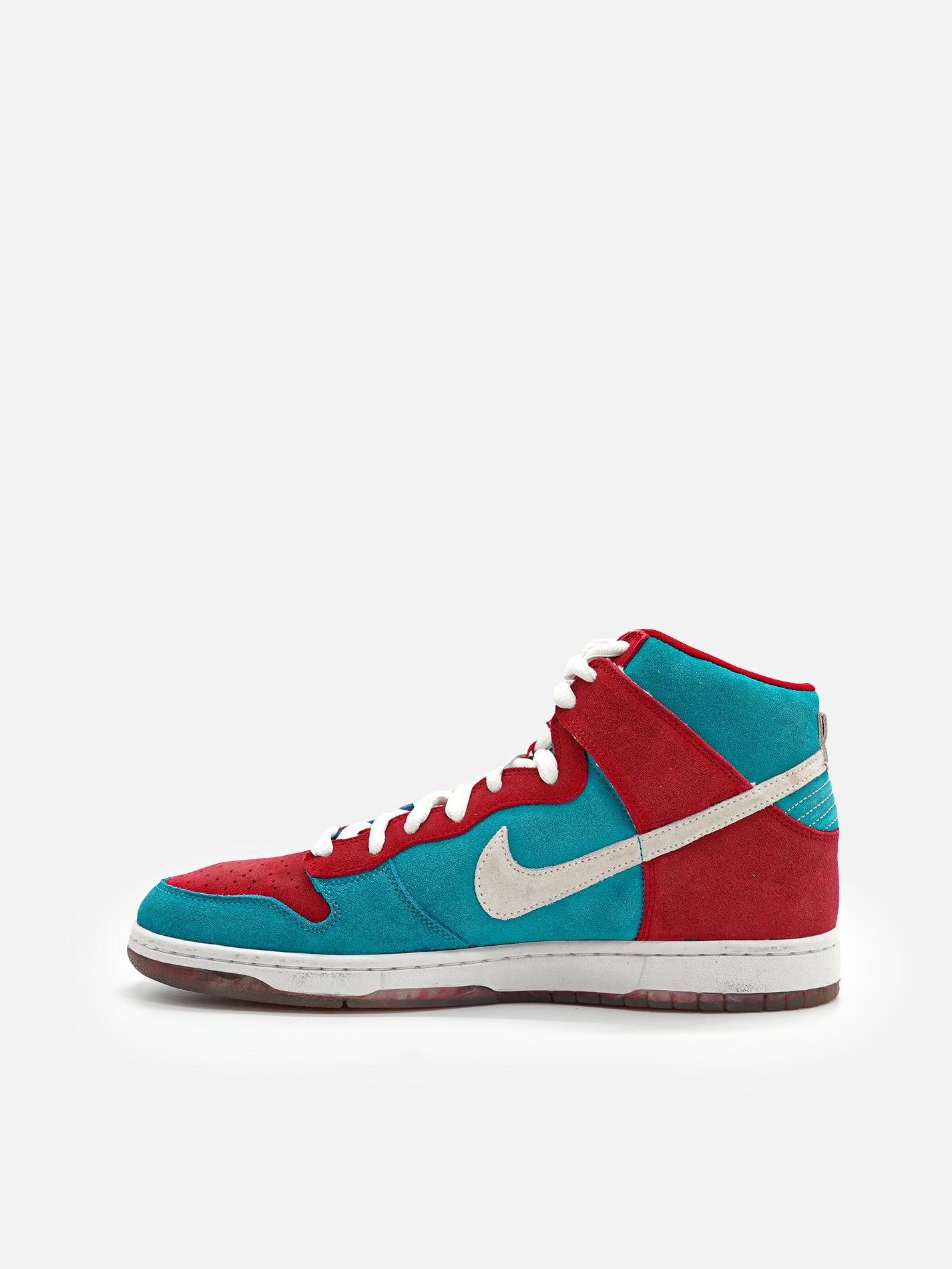Nike SB Dunk High Bloody Gums