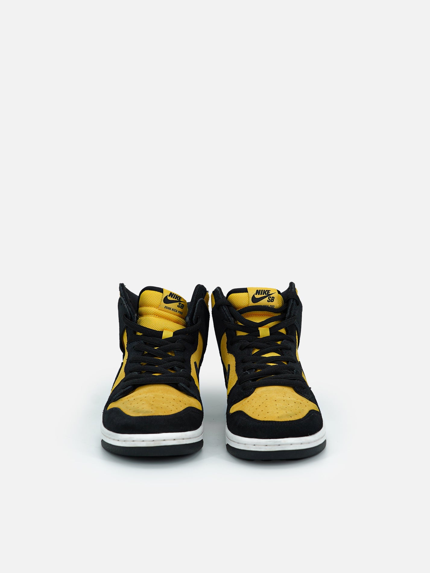 Nike Dunk SB Reverse Goldenrod sample
