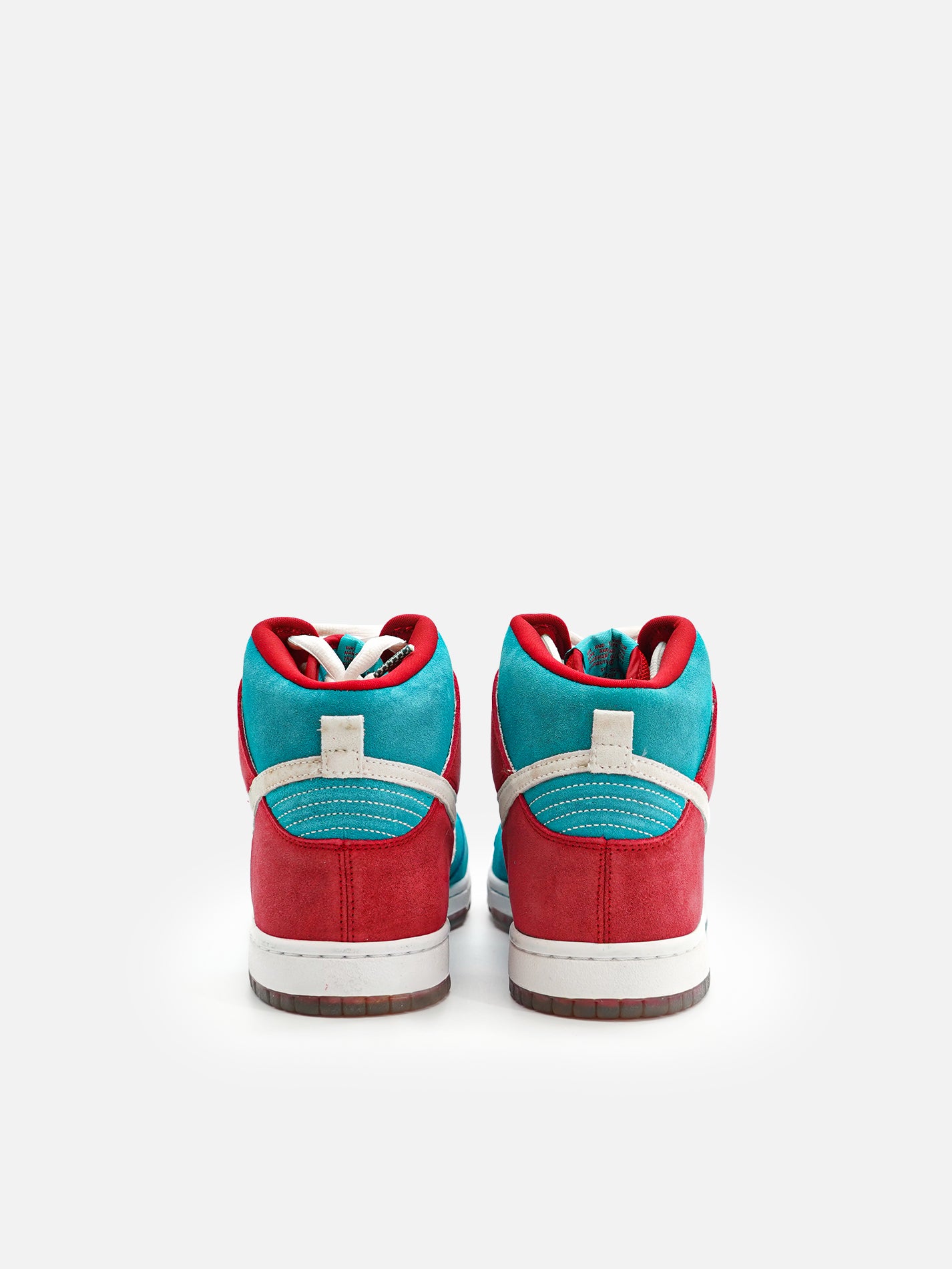 Nike SB Dunk High Bloody Gums