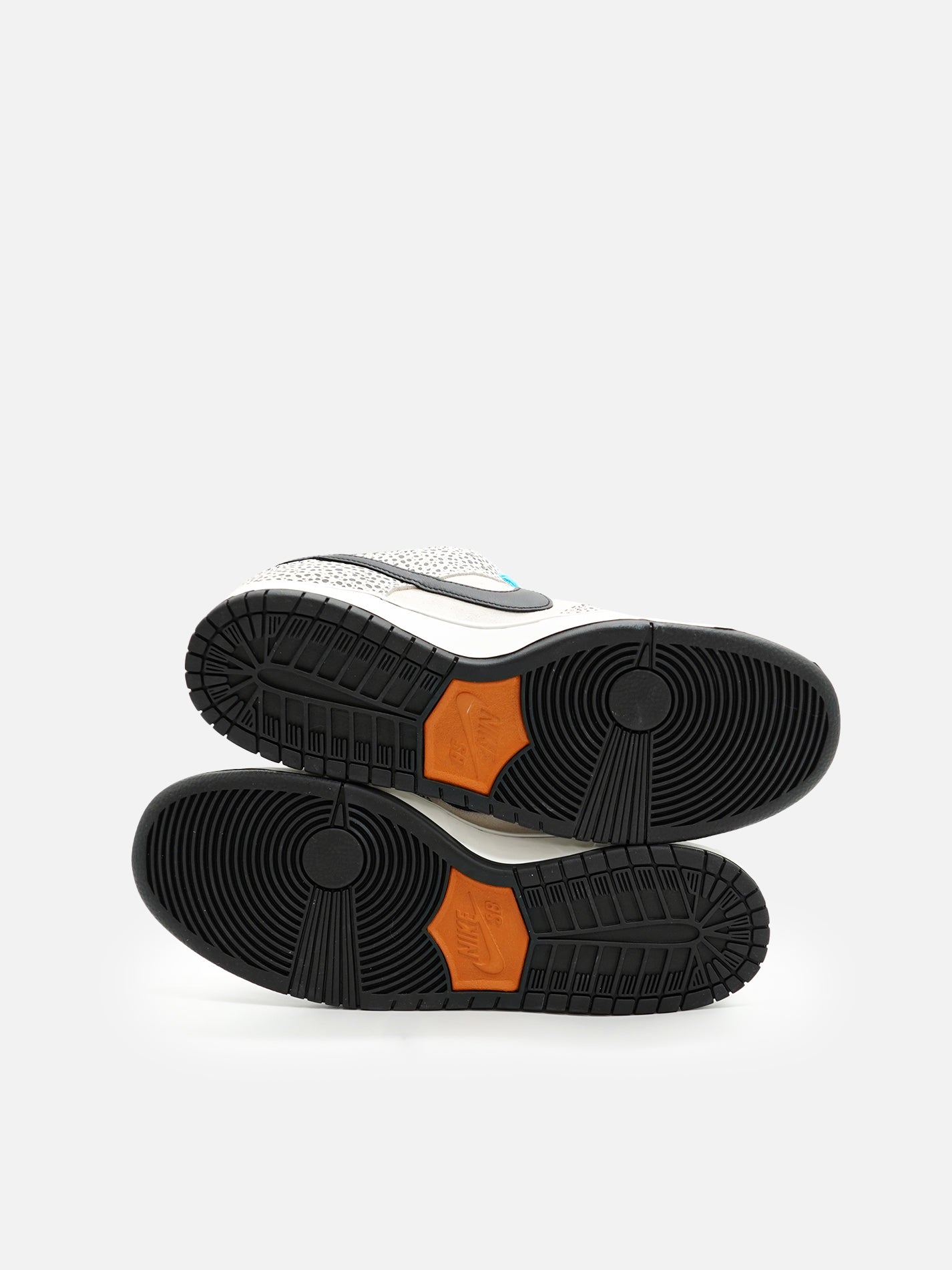 Nike SB Dunk LowElectric Pack Olympic Safari
