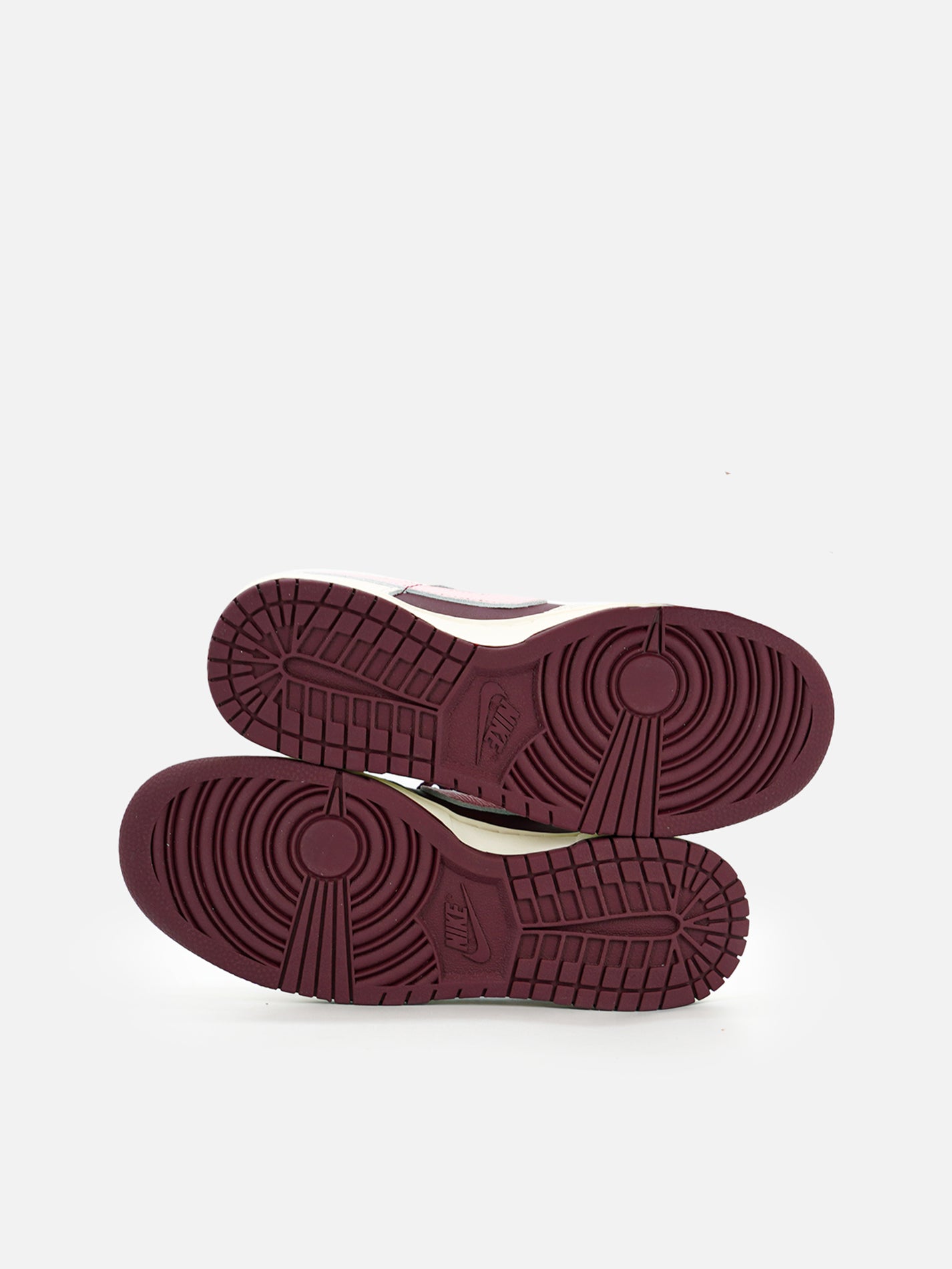 Nike Dunk Low Valentine