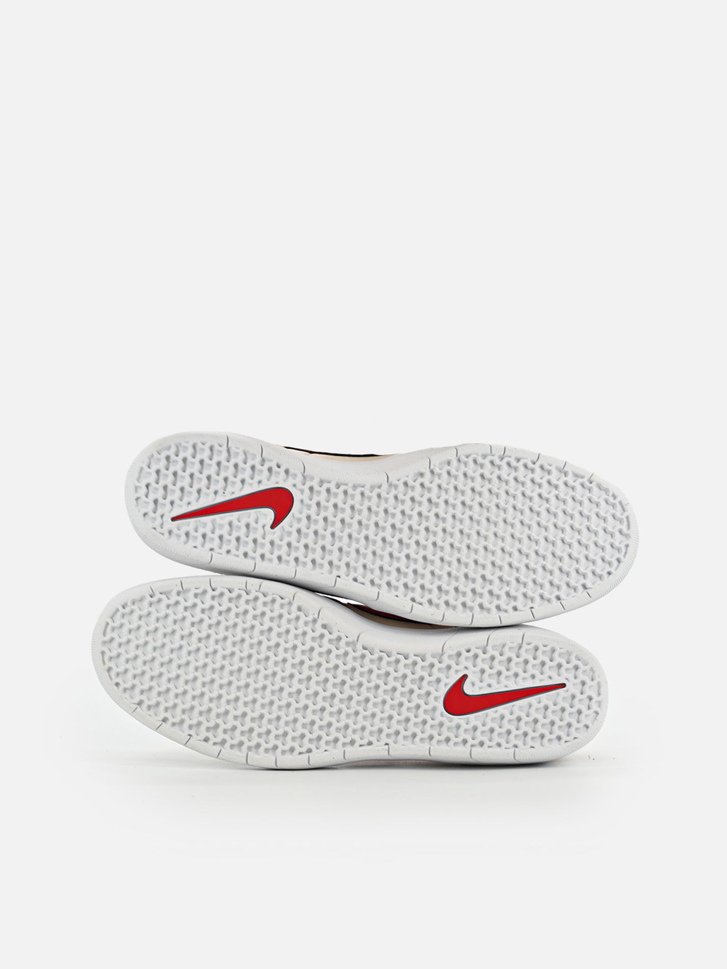 Nike SB Team Classic Mars Yard