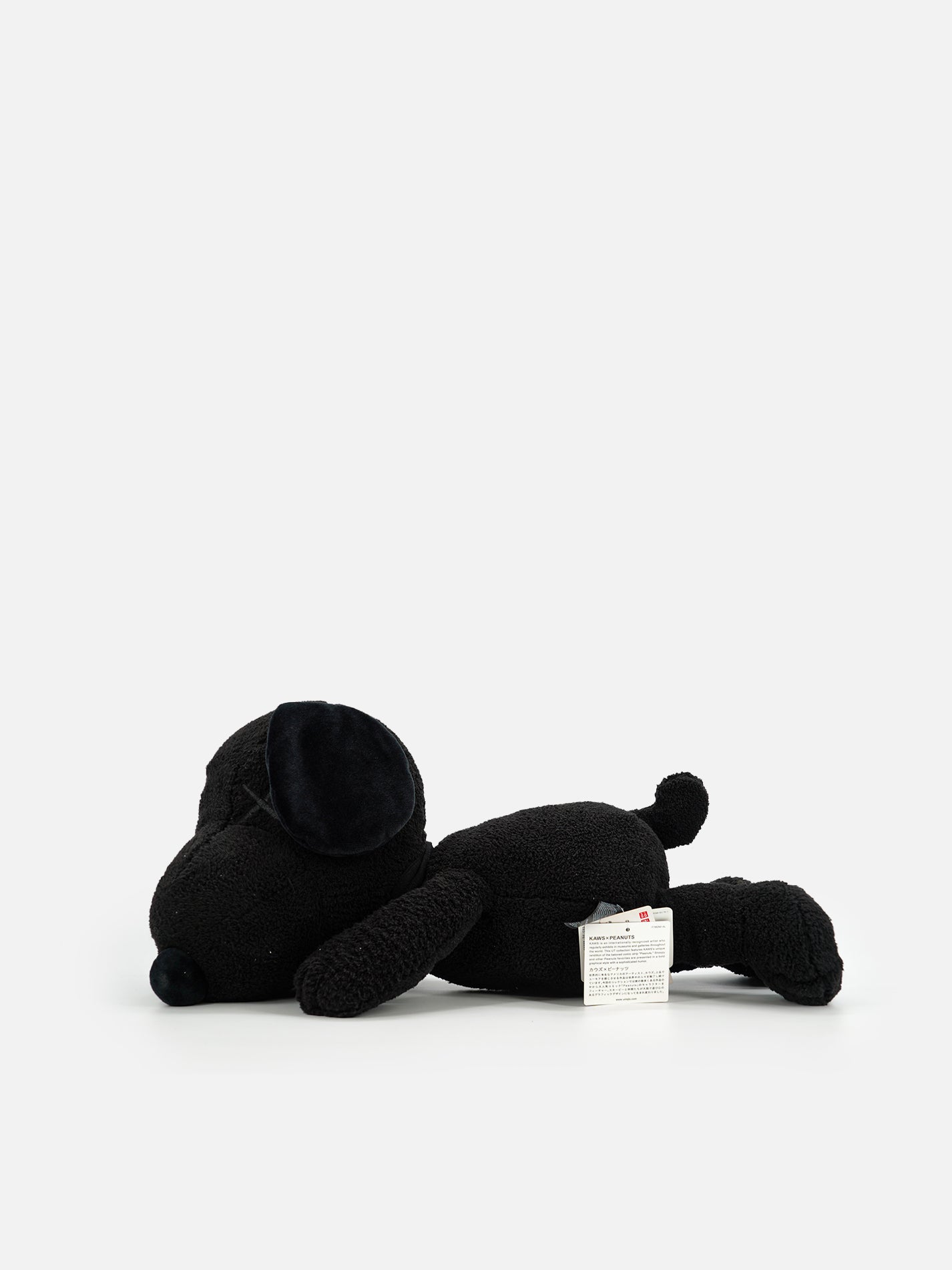 Kaws Snoopie Plush White/Black Pack