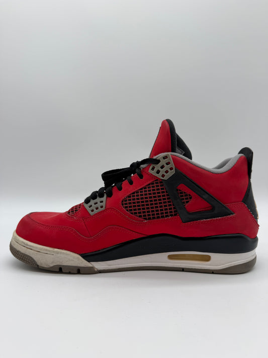 Jordan 4 Retro Toro Bravo (2013)