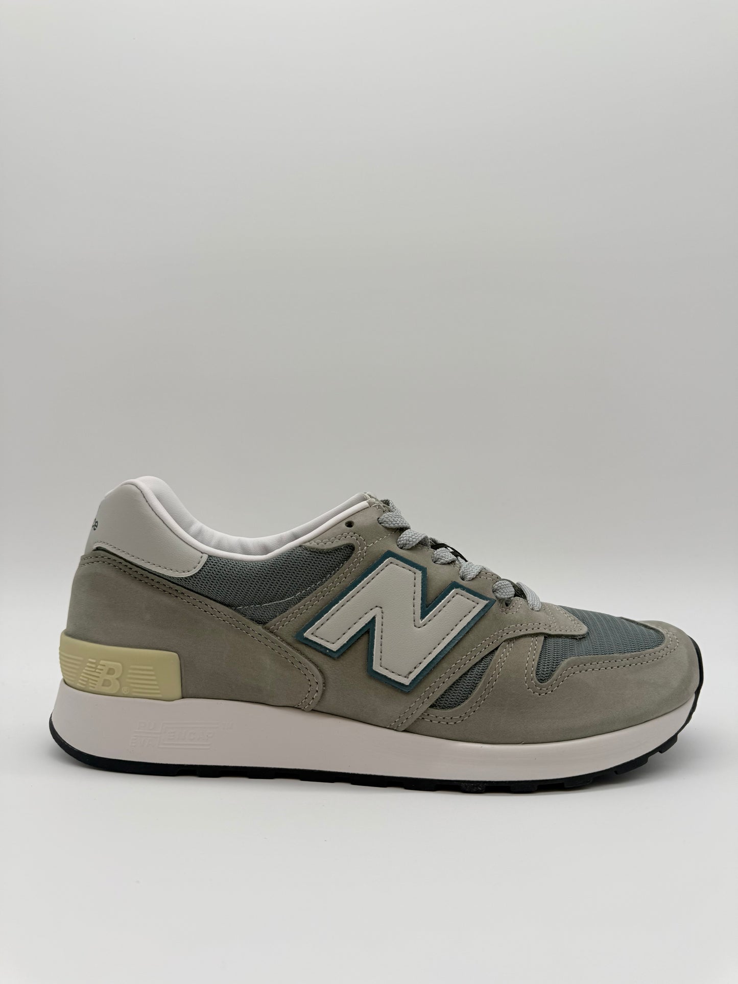 New Balance 1300JP 2025