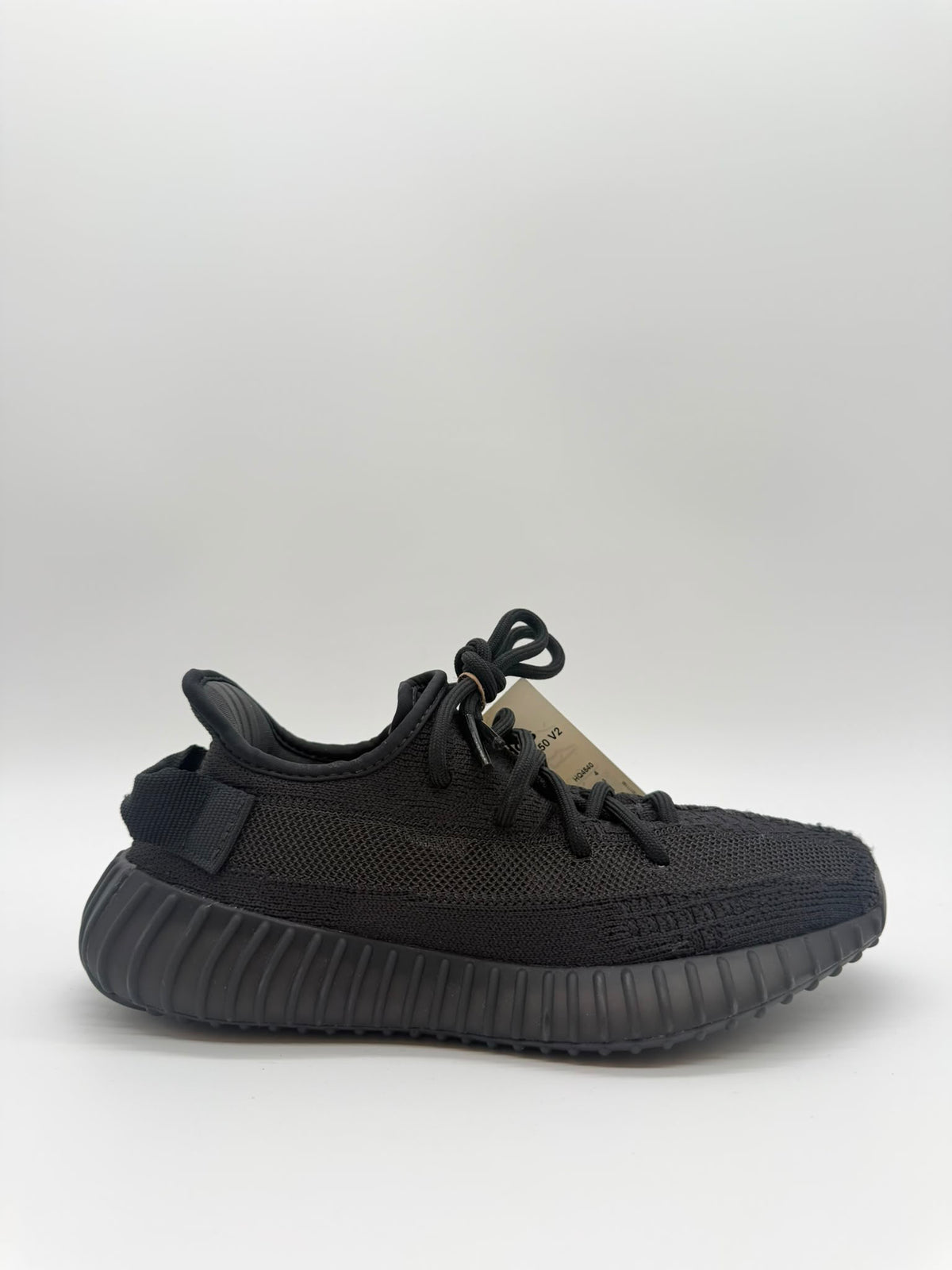 Yeezy Boost 350 v2 Onyx