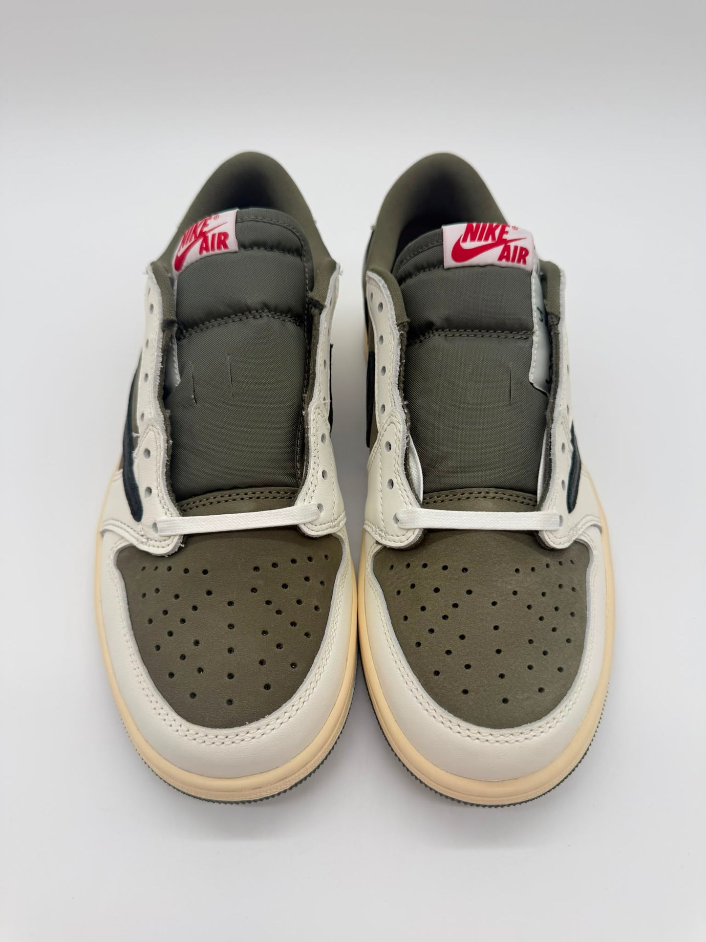 Jordan 1 Travis Scott Med. Olive