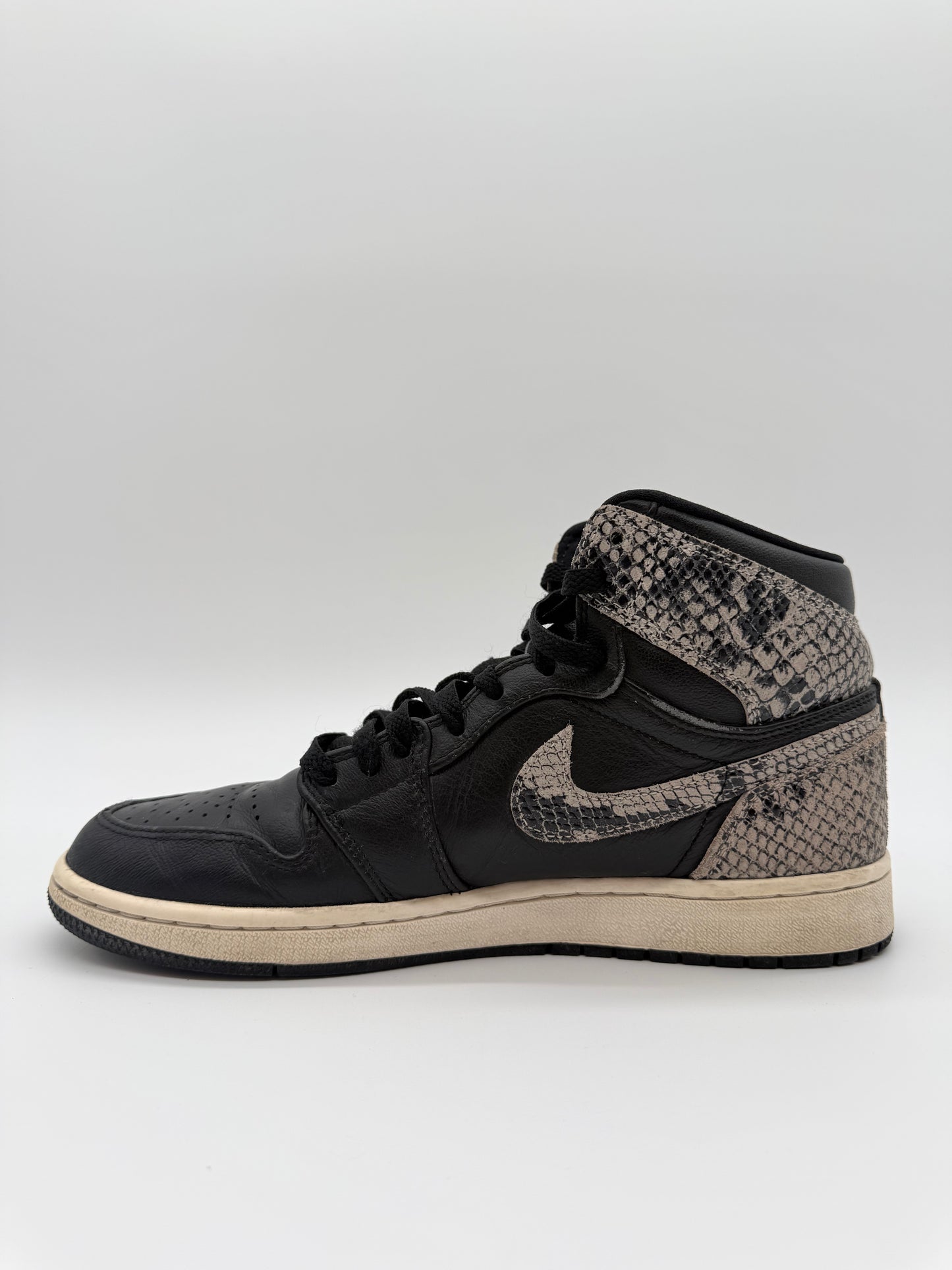 Nike Jordan 1 Retro High Black Snake (W)