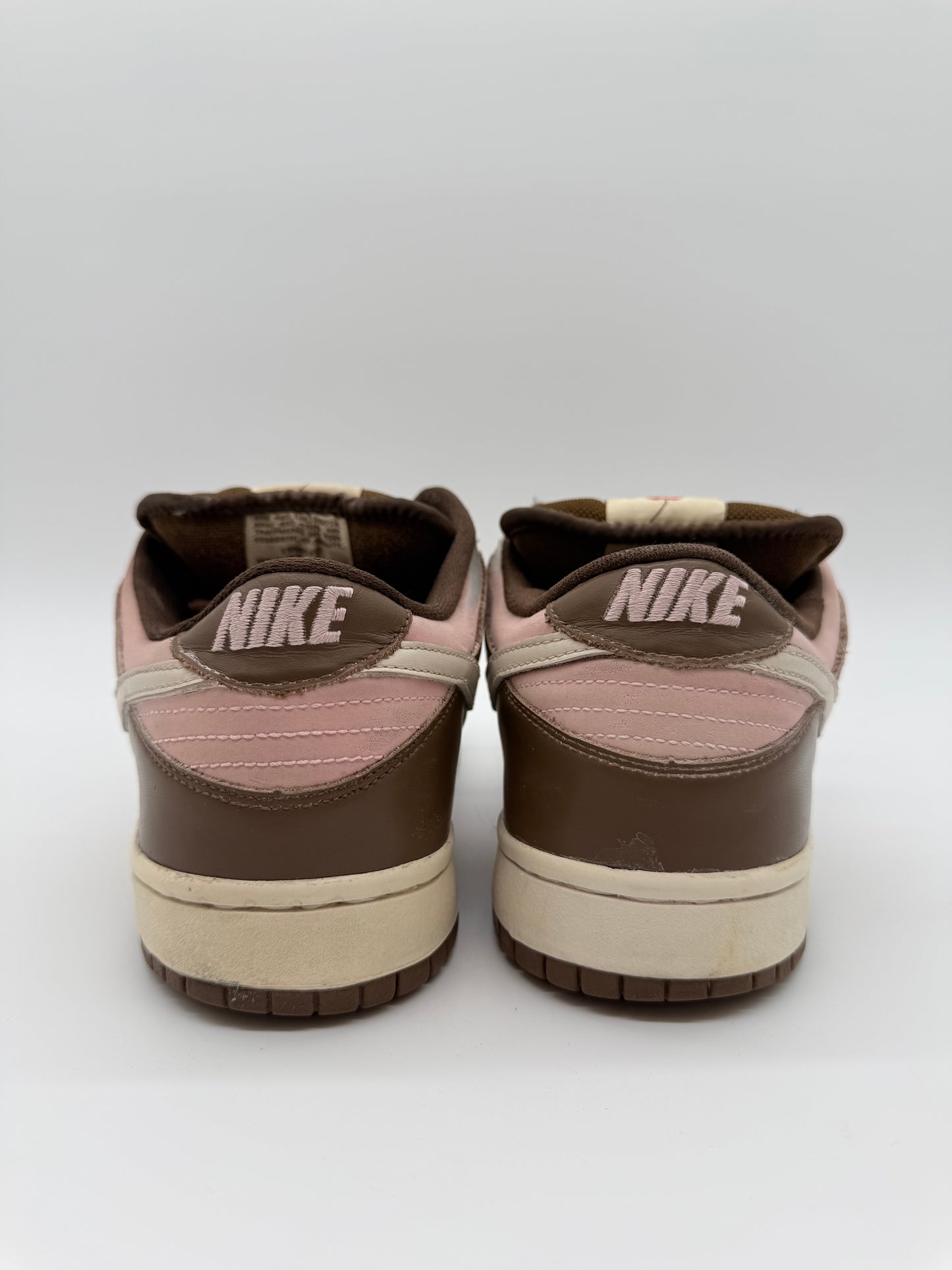 Nike SB Dunk Low Stussy Cherry