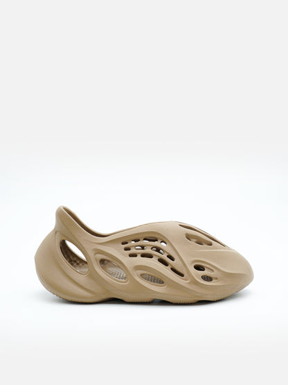Yeezy Foam Runner Ochre - FLIPPR