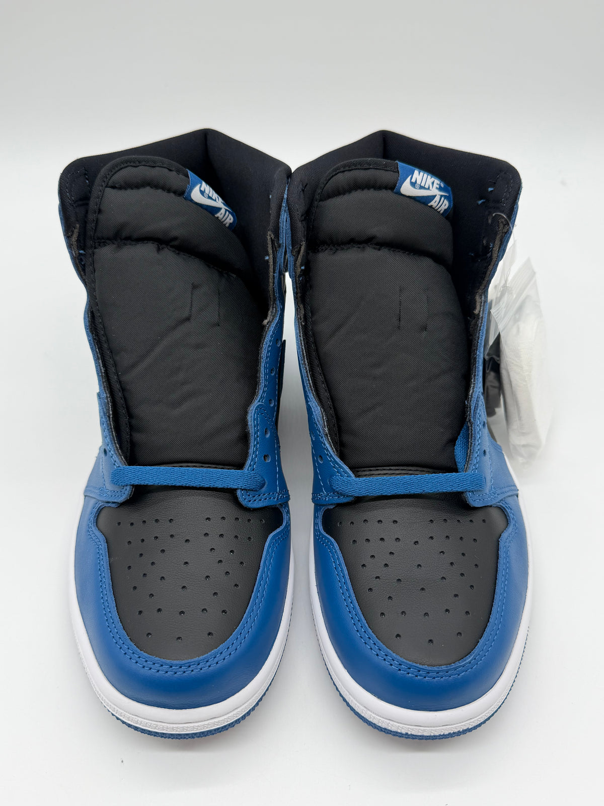 Jordan 1 Retro High Dark Marina Blue