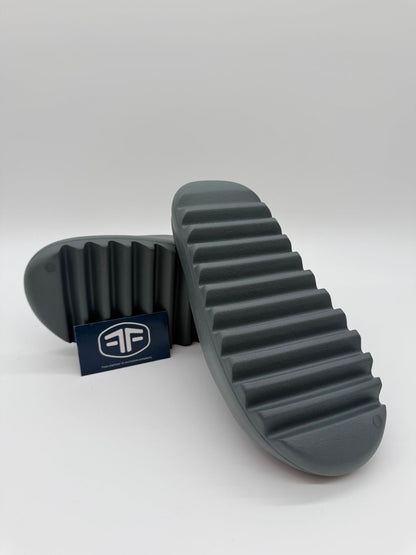 Yeezy Slide Slate Marine