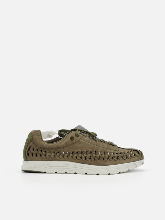 Nike Mayfly Woven Olive Light Bone
