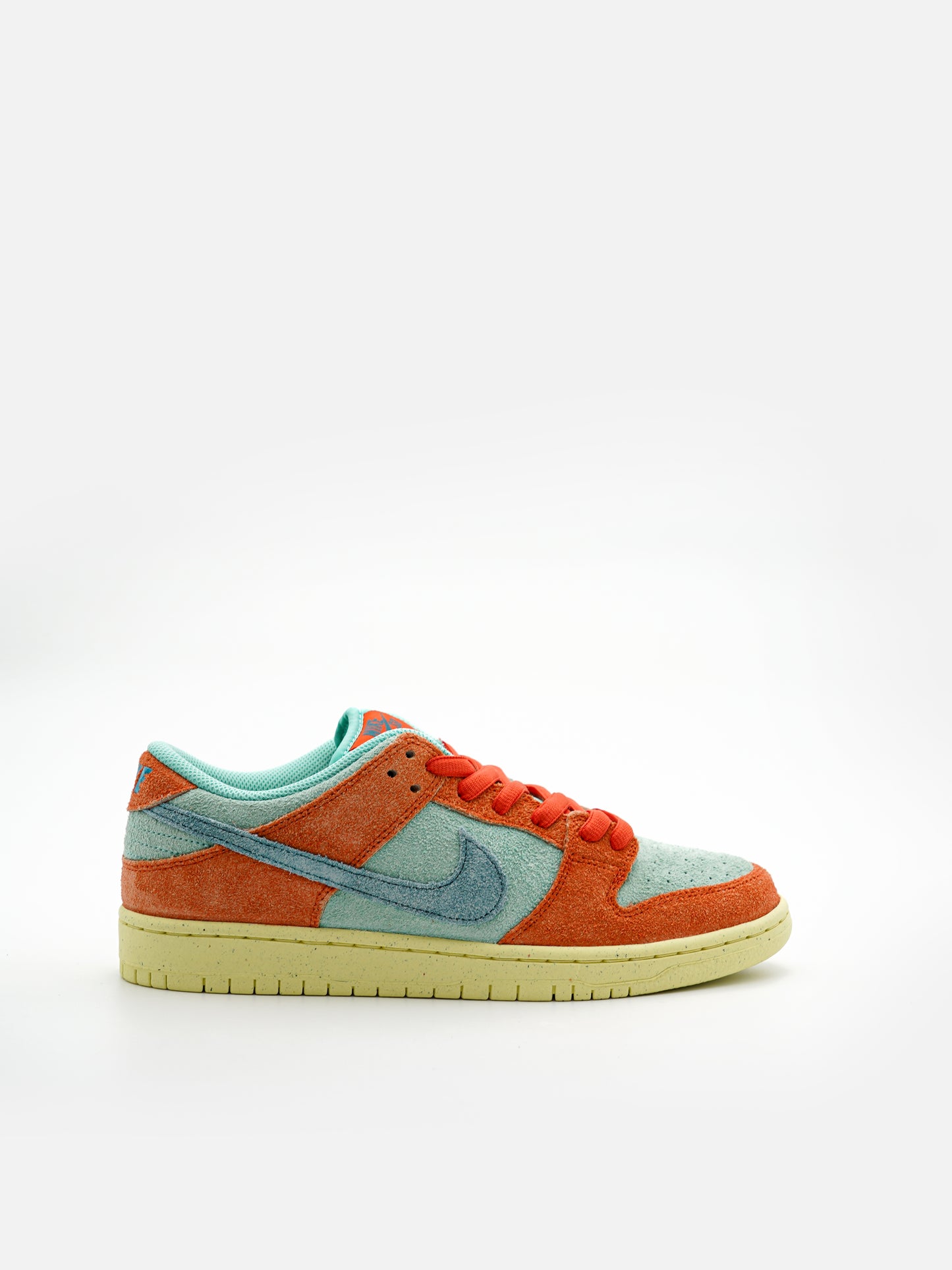 Nike SB Dunk Low Orange Emerald Rise