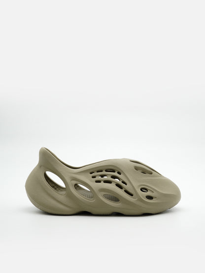 Yeezy Foam Runner Stone Salt - FLIPPR