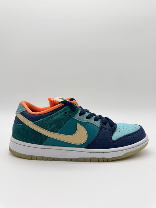 Nike SB Dunk Low MIA Skate Shop