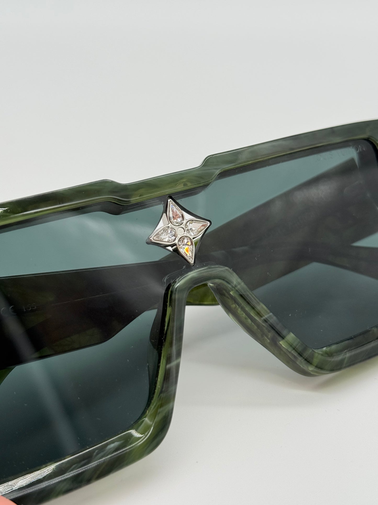 Louis Vuitton Sunglasses Cyclone Green Marble