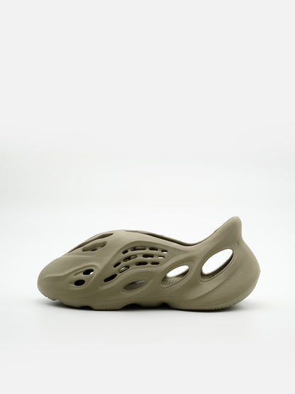 Yeezy Foam Runner Stone Salt - FLIPPR