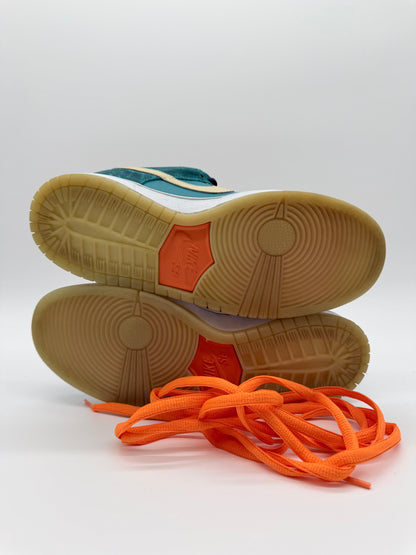 Nike SB Dunk Low MIA Skate Shop