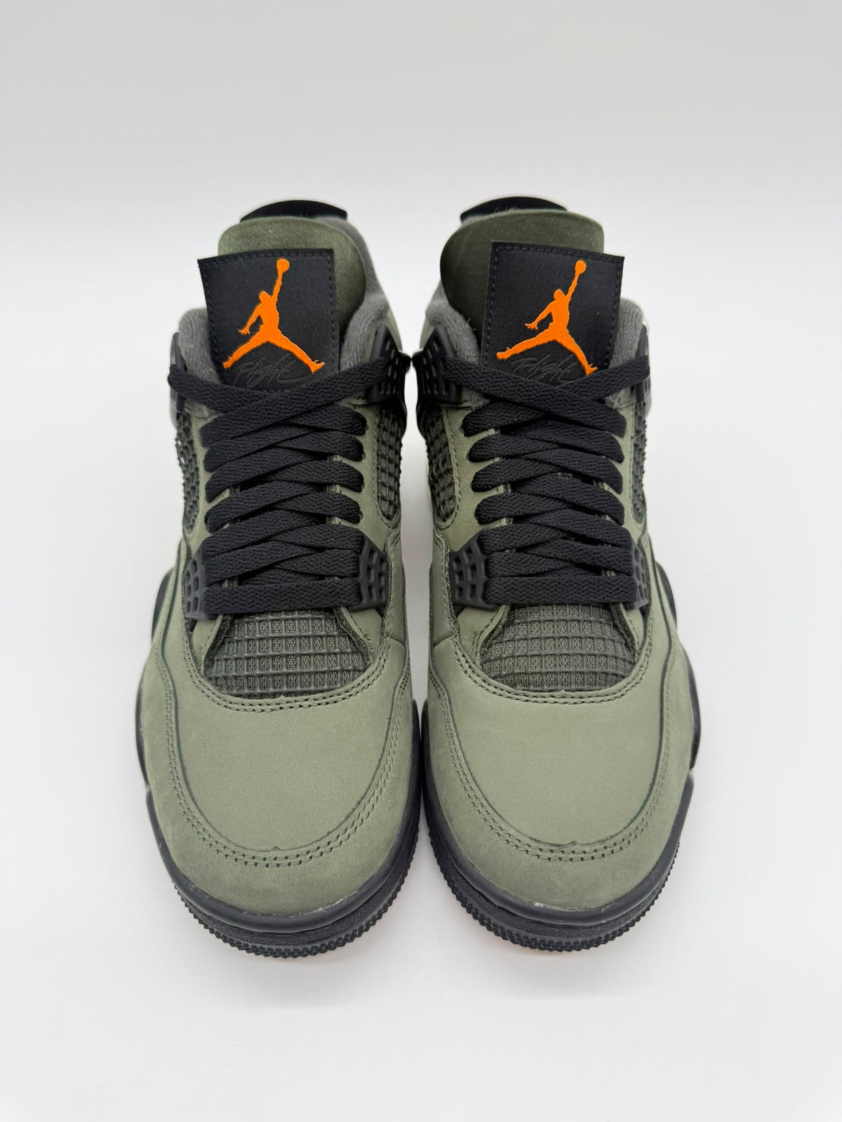 Jordan 4 Undefeated
