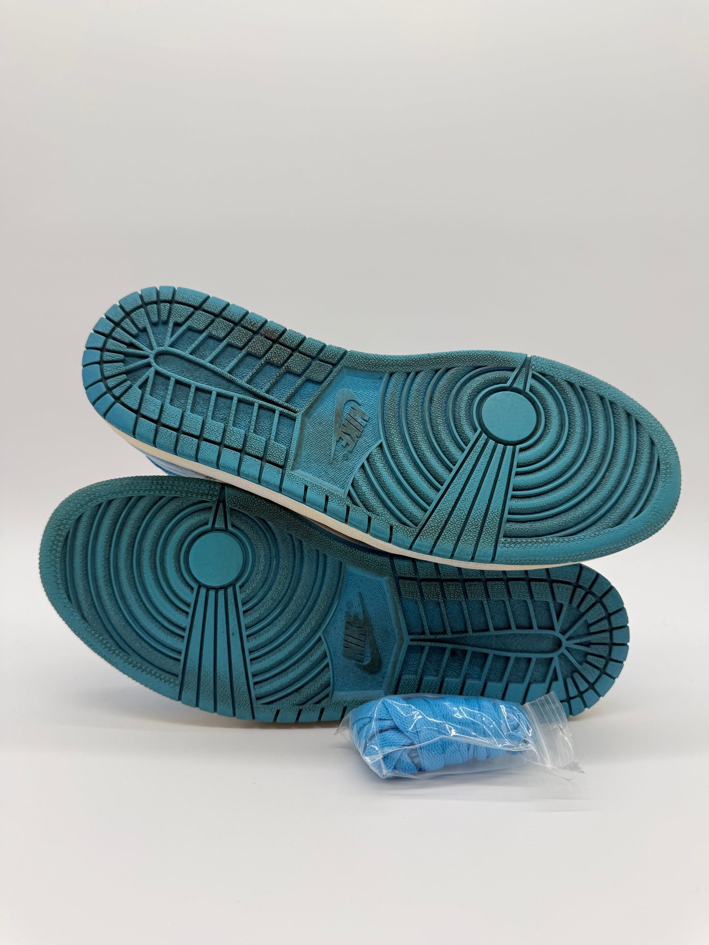 Nike Air Jordan 1 High UNC