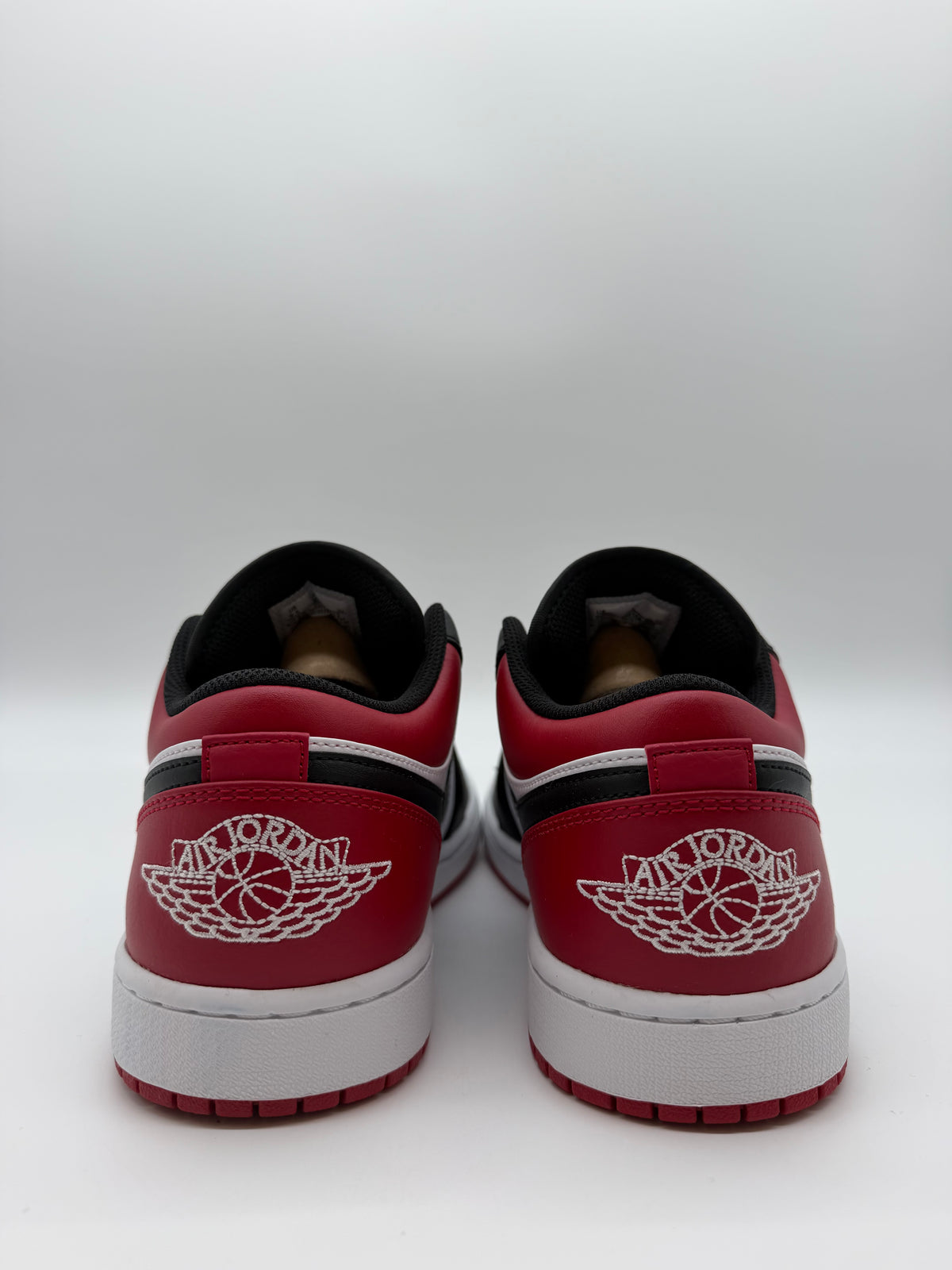 Jordan 1 Low Bred Toe