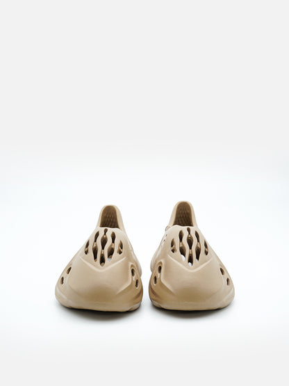 Yeezy Foam Runner Ochre - FLIPPR