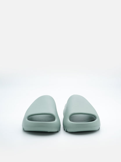 Yeezy Slide Salt - FLIPPR