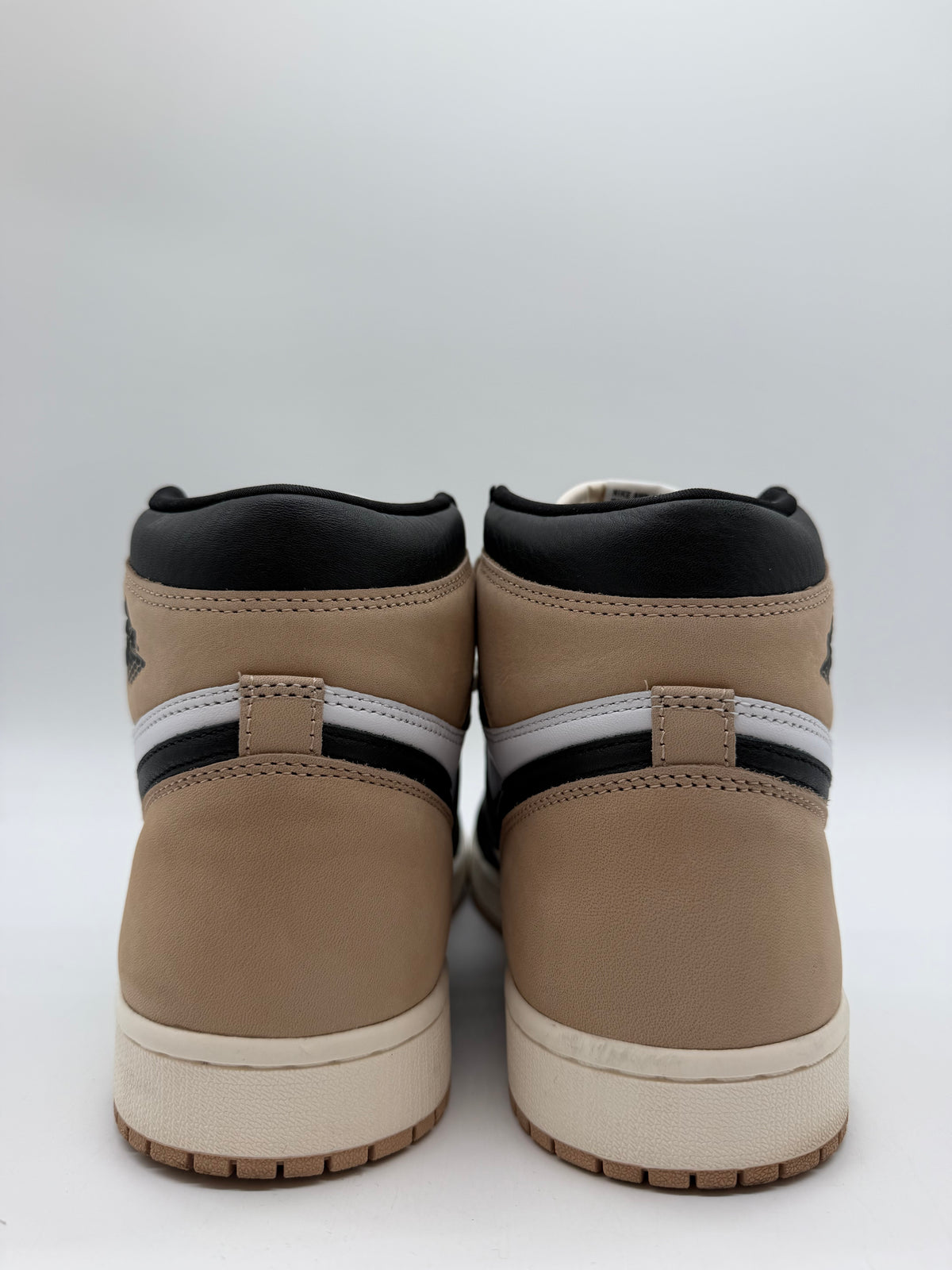 Jordan 1 Retro High OG Latte (W)