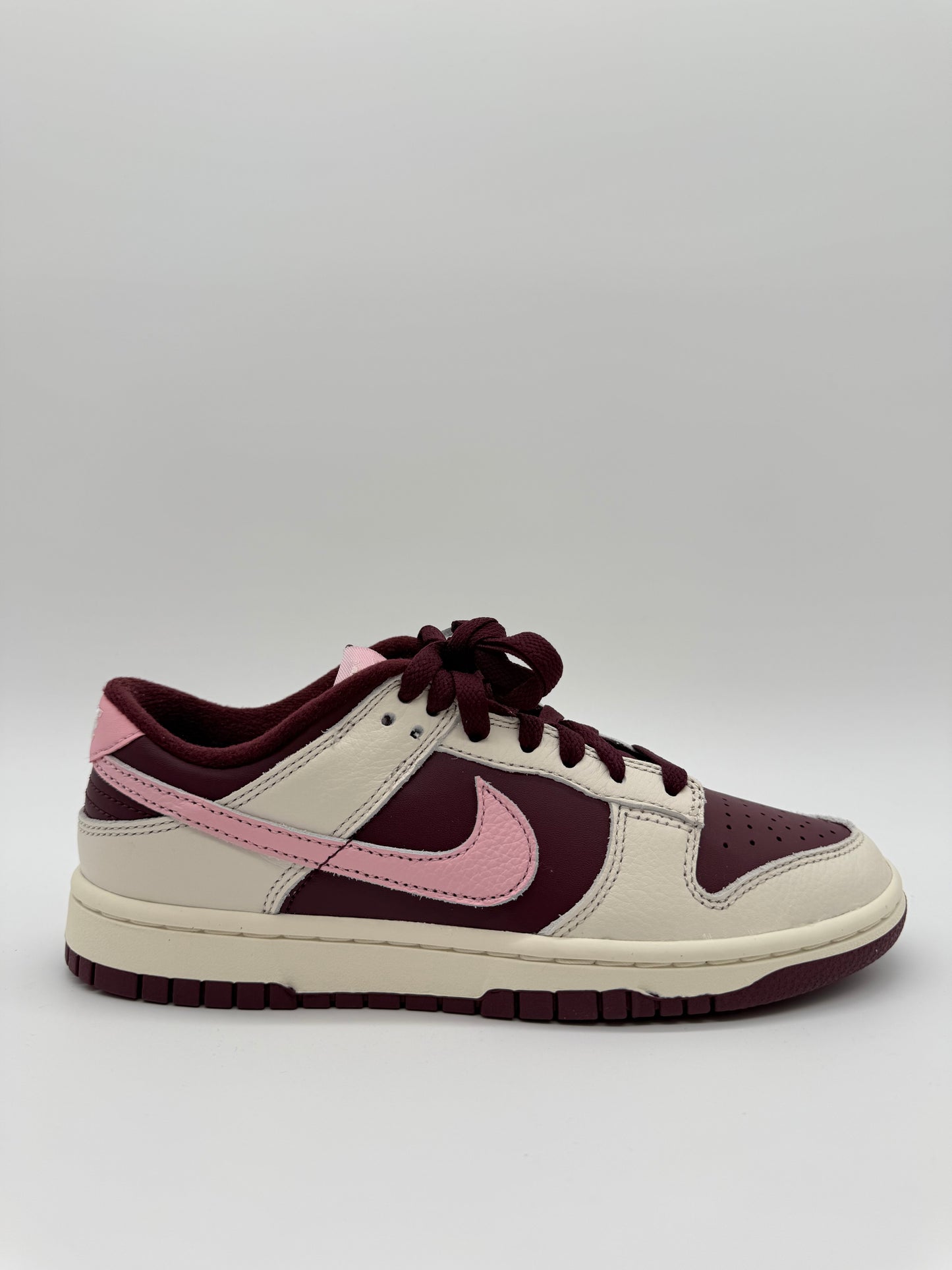 Nike Dunk Low Valentine