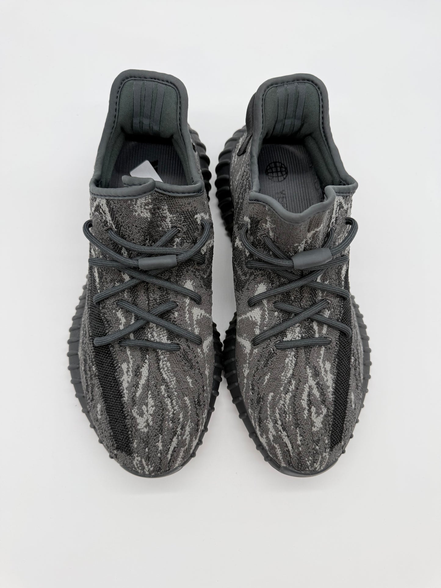 Yeezy Boost 350 V2 Dark Salt