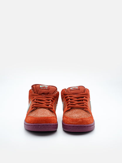 Nike SB Dunk Low Mystic Red Rosewood - FLIPPR