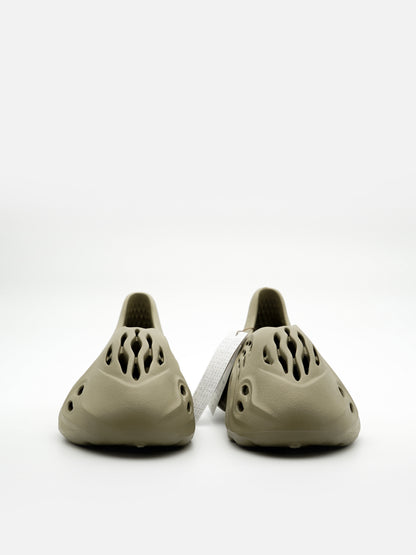 Yeezy Foam Runner Stone Salt - FLIPPR