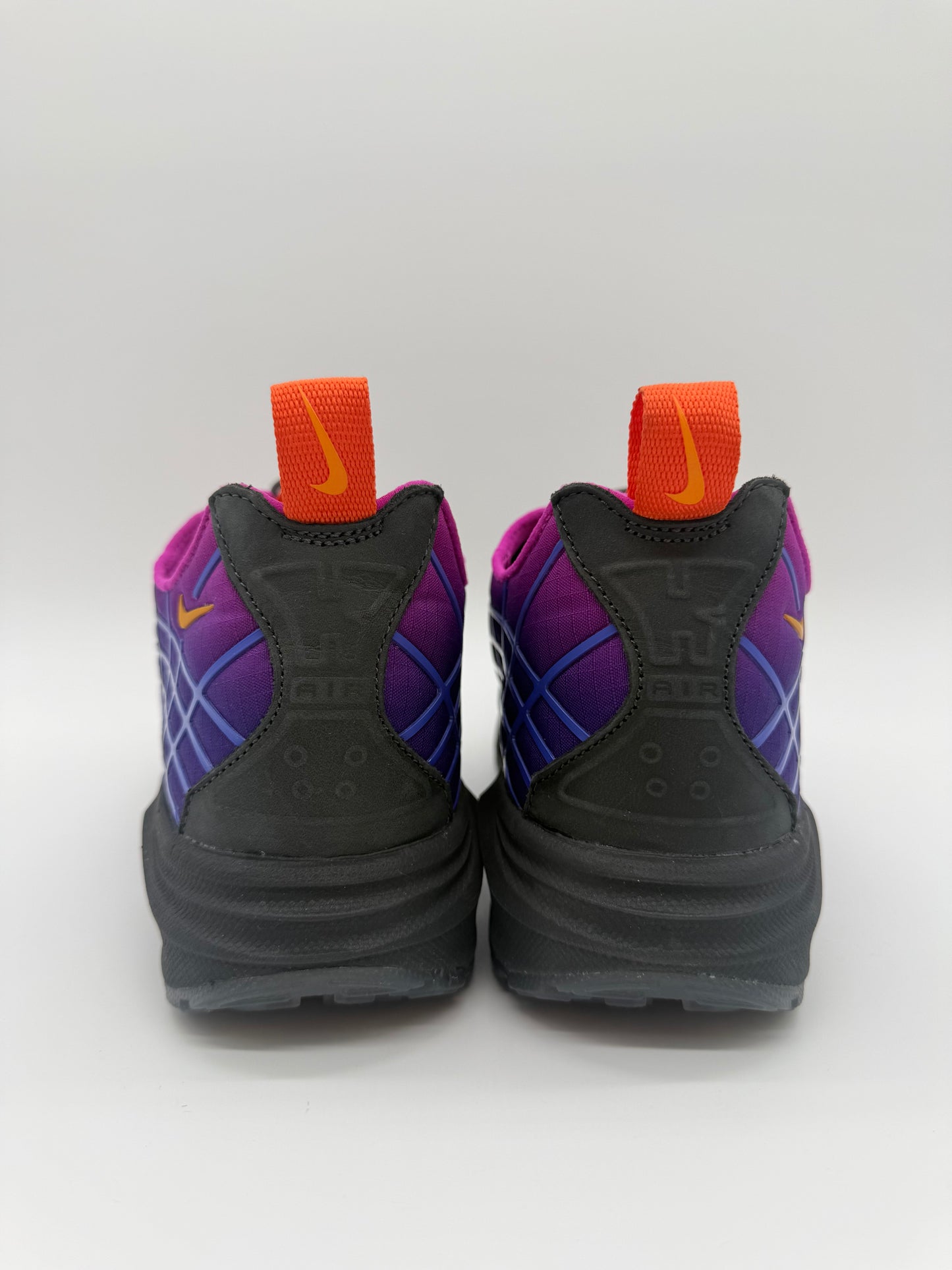 Nike air max SNDR Kids of Immigrants Sundown