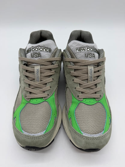 New Balance 990v3 MiUSA Patta Keep Your Family Close