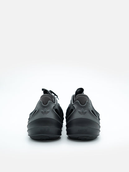 Adifom Q Black - FLIPPR