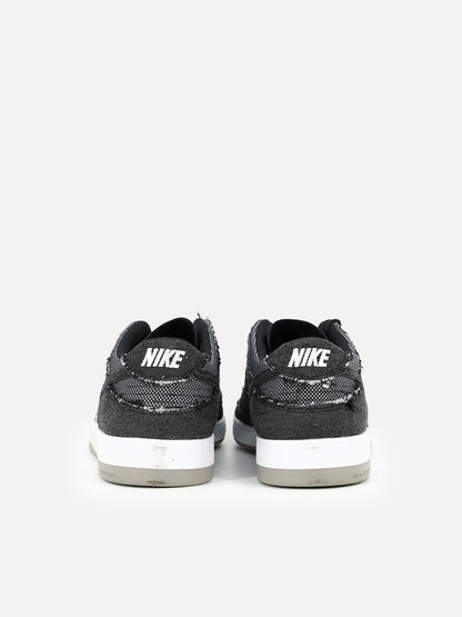 Nike SB Dunk Low Elite Medicom Bearbrick Set F&F - FLIPPR
