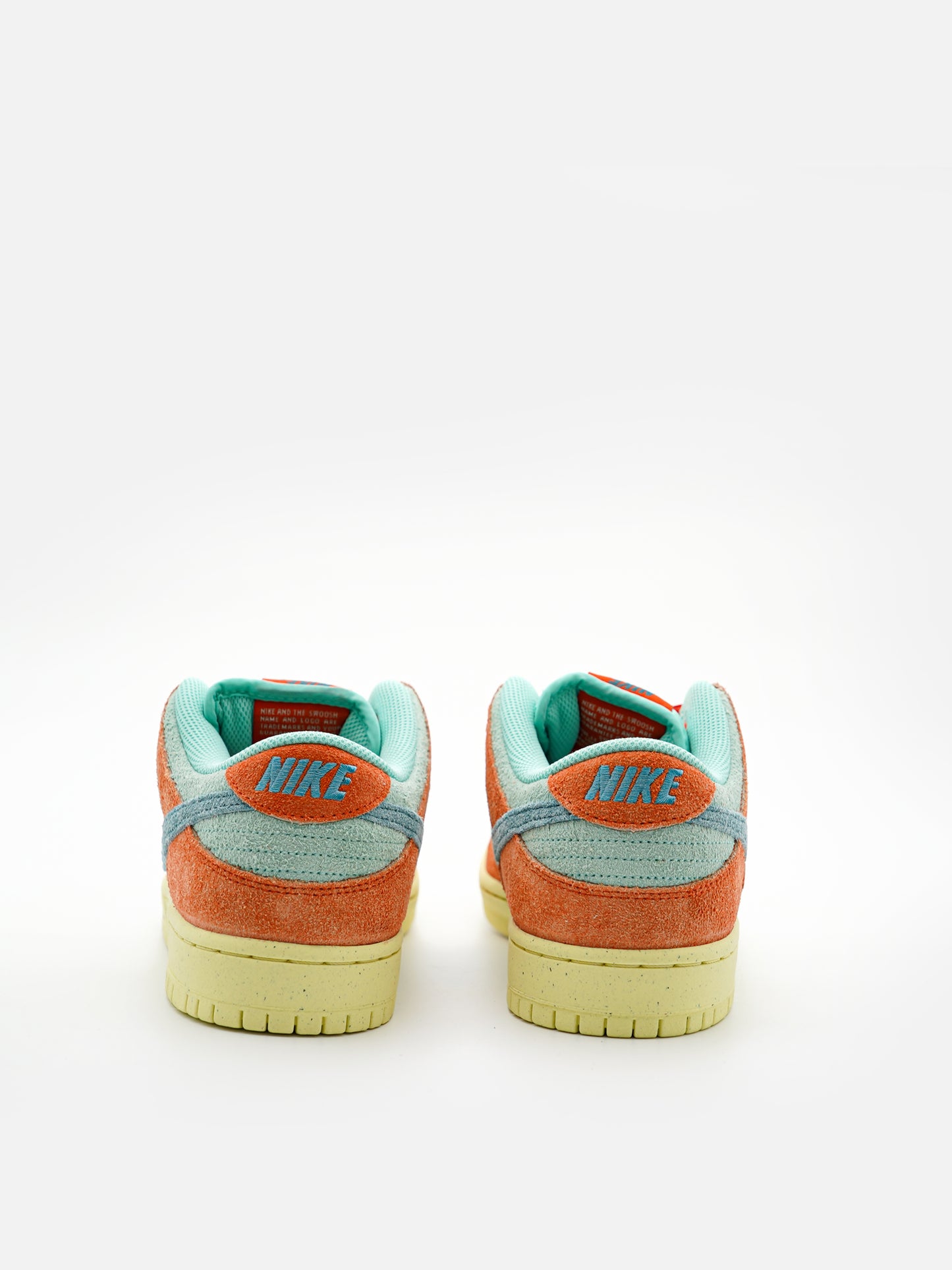 Nike SB Dunk Low Orange Emerald Rise