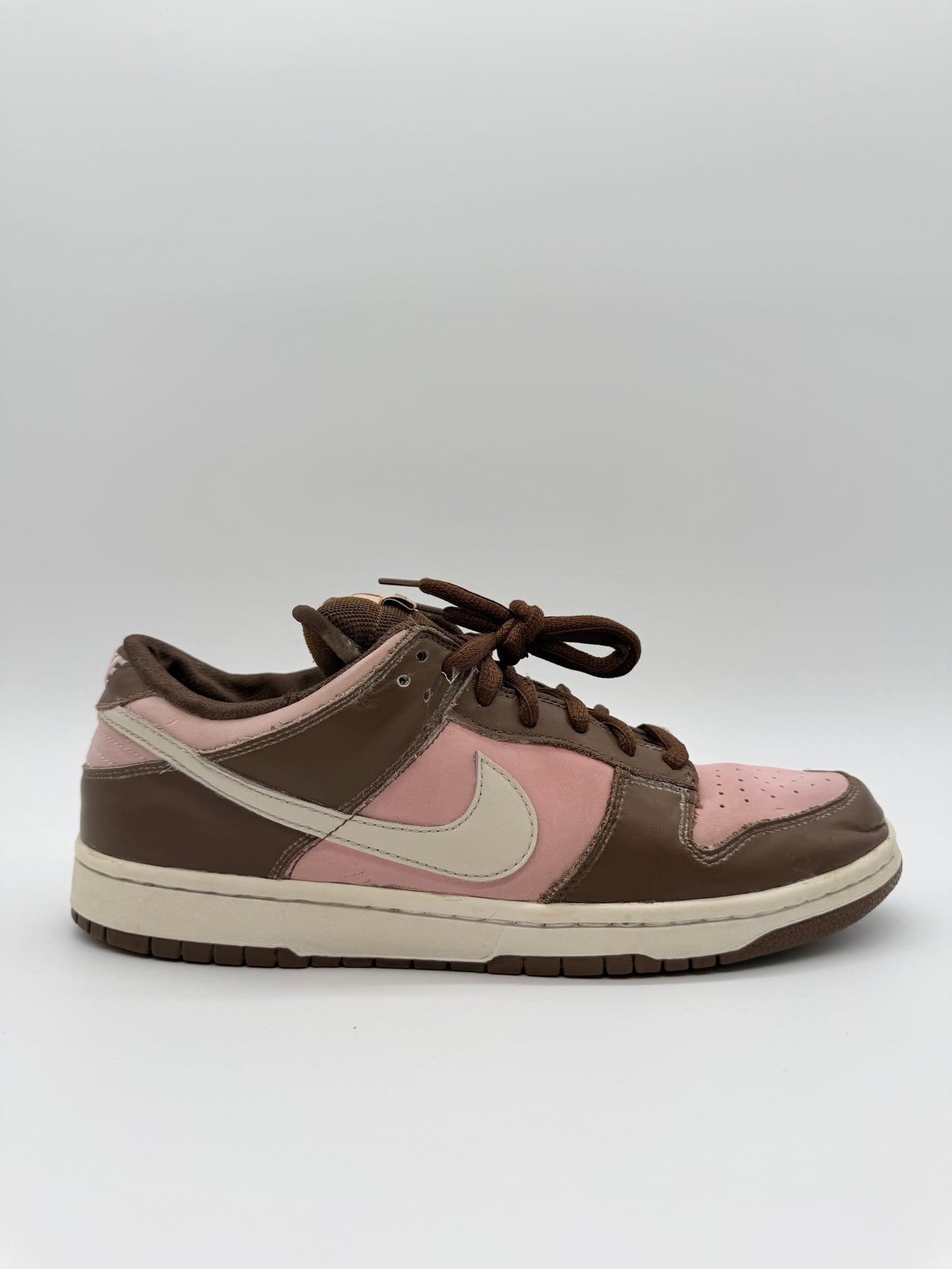 Nike SB Dunk Low Stussy Cherry
