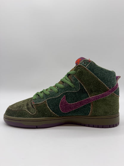 Nike SB Dunk High Skunk 420