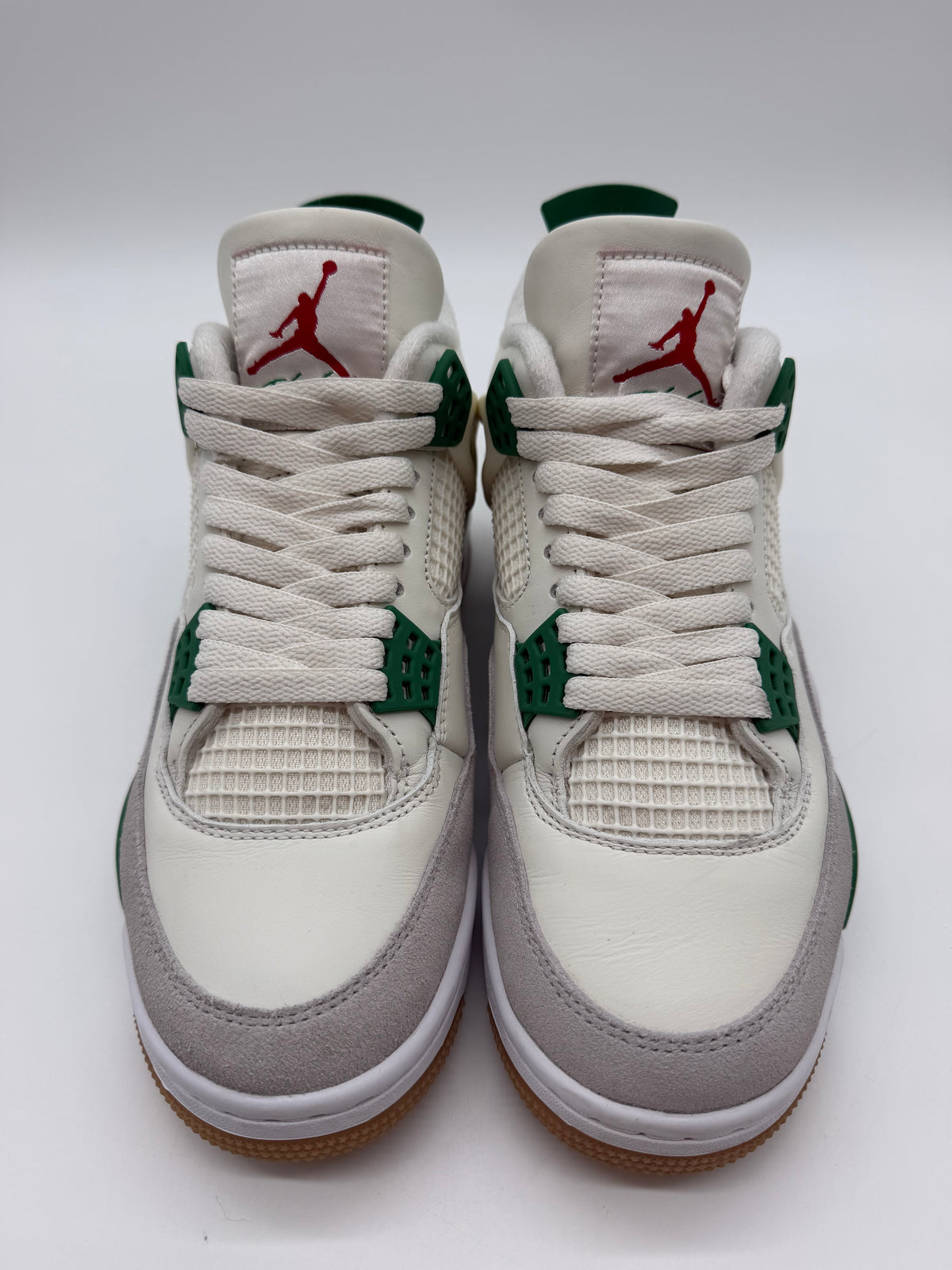 Jordan 4 Retro SB Pine Green