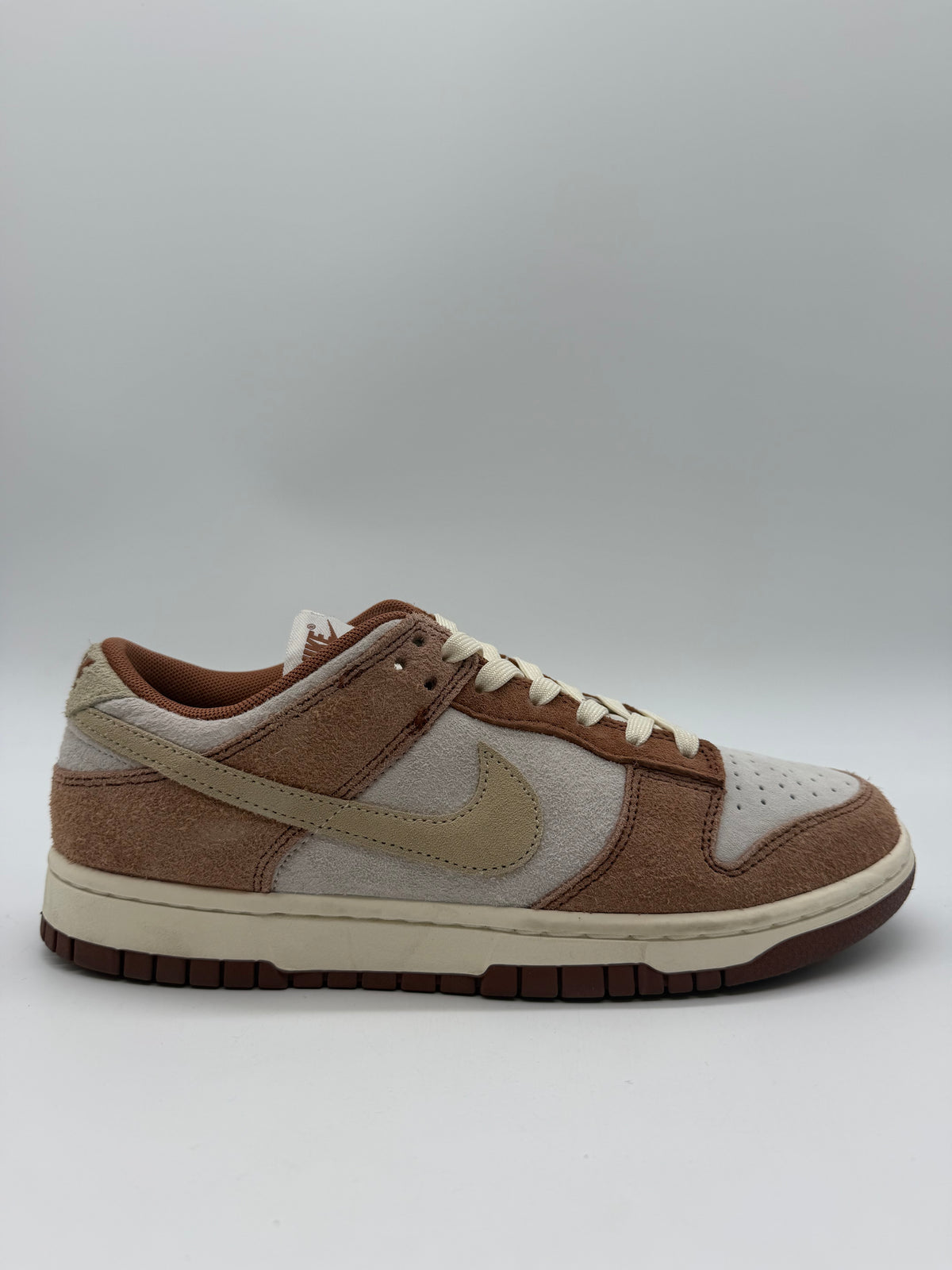 Nike Dunk Low Medium Curry