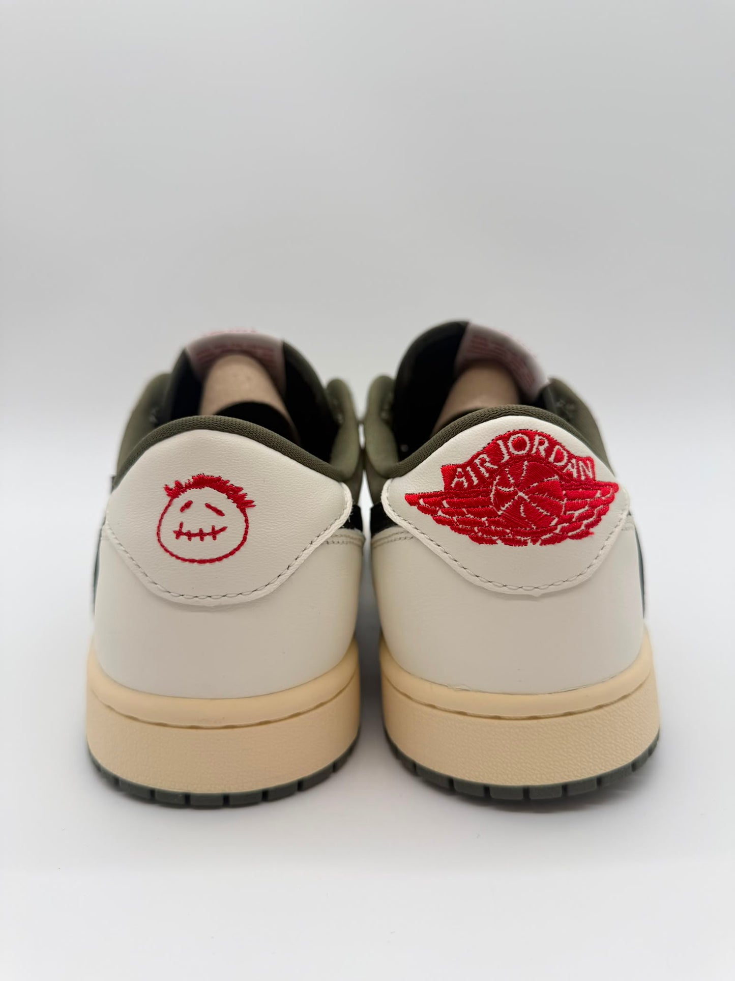 Jordan 1 Travis Scott Med. Olive