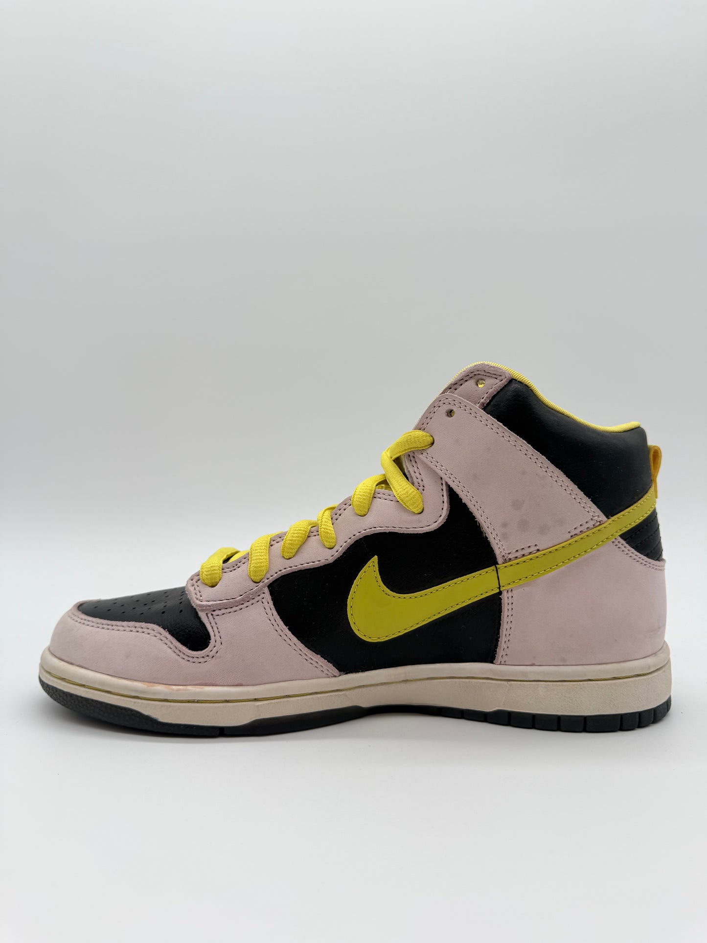 Nike SB Dunk HighMiss Piggy