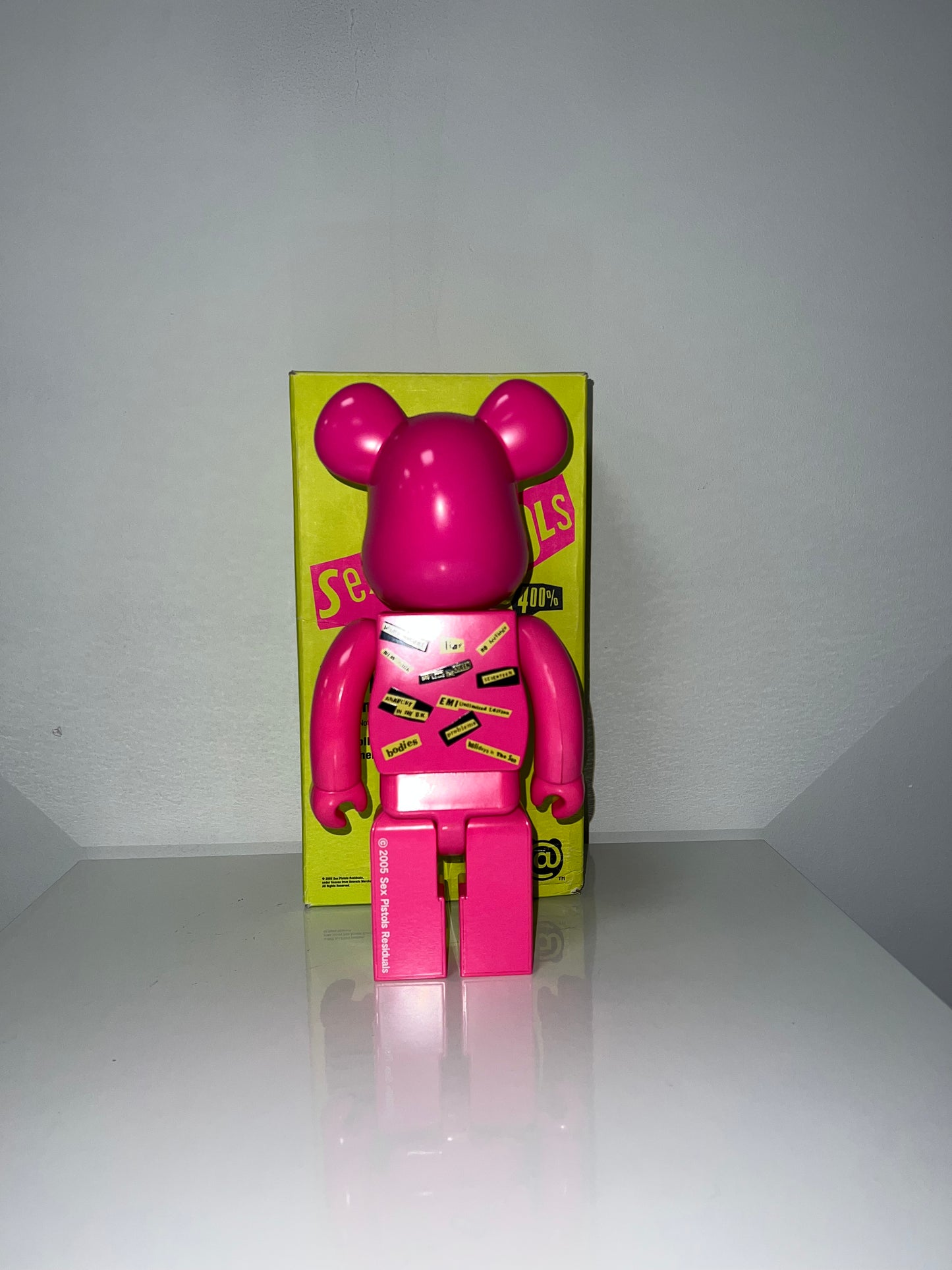 Bearbrick Sex Pistols – “Never Mind the Bollocks” (Yellow) – 2005 - FLIPPR