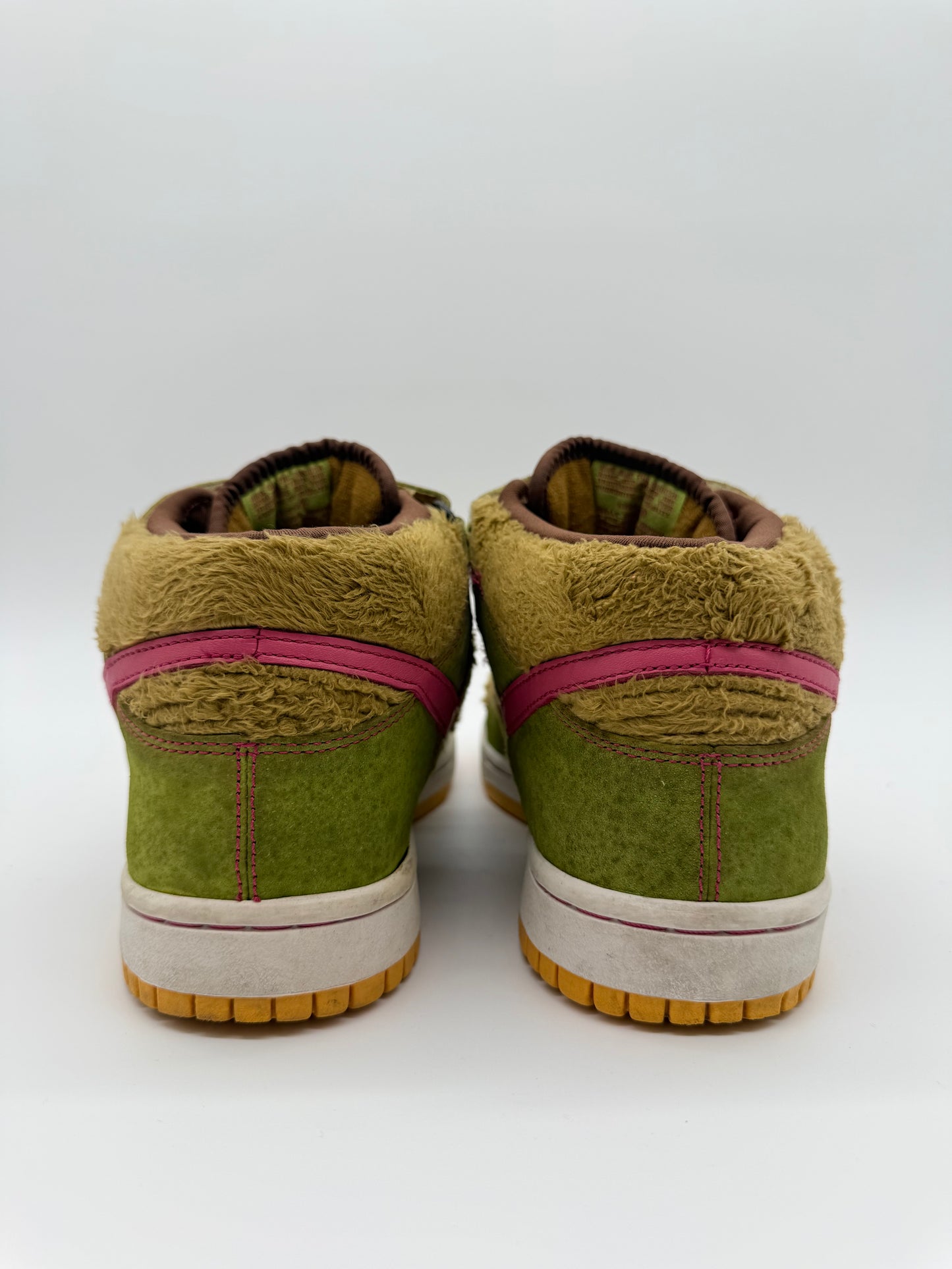 Nike SB Dunk Mid Mama Bear