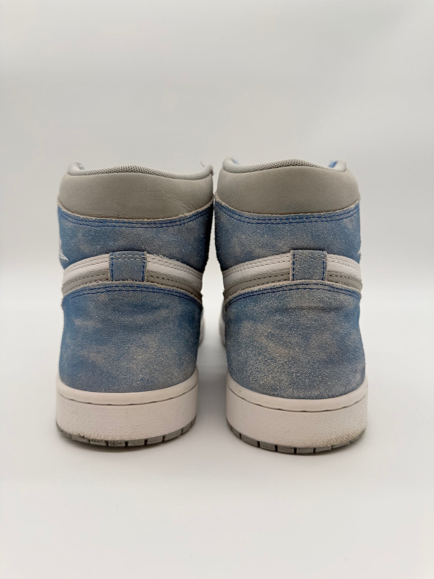Nike Air Jordan 1 Retro High Hyper Royal Smoke Grey