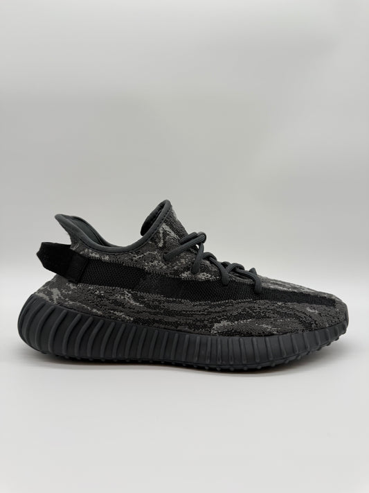 Yeezy Boost 350 V2 Dark Salt